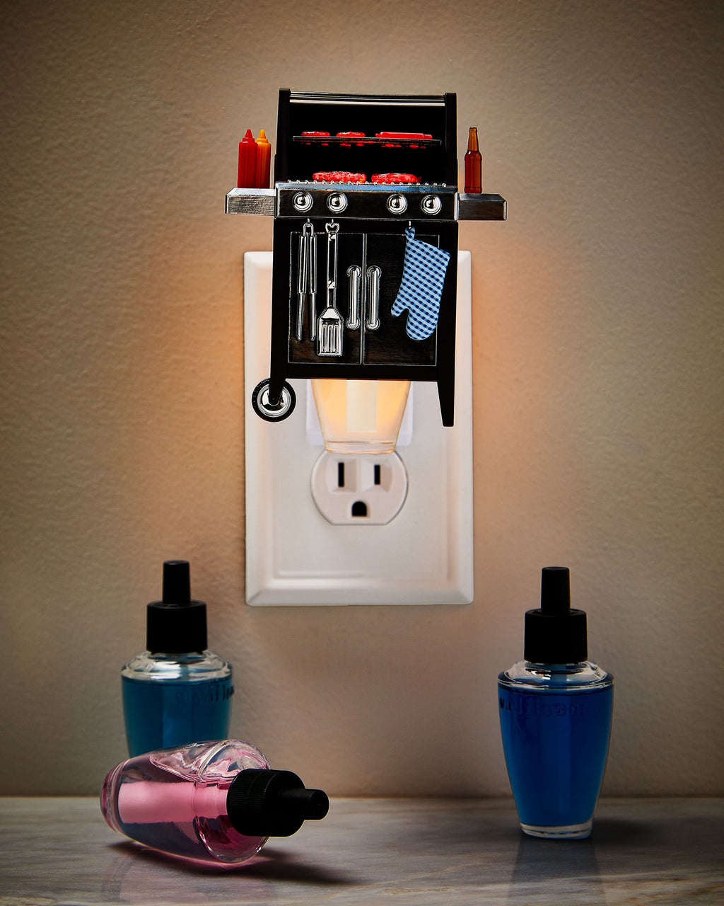 Grill Scent Control&trade; Nightlight Wallflowers Fragrance Plug