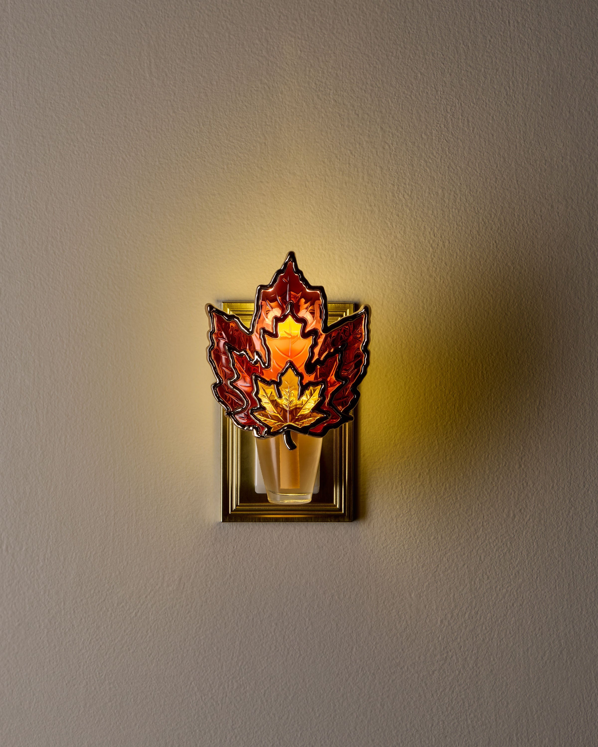 Layered Leaves Wallflowers Fragrance Plug